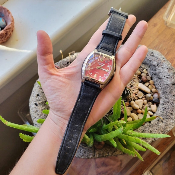 Classic Dockers Quartz Red & Black Leather Chunky Analog Watch - Picture 11 of 14